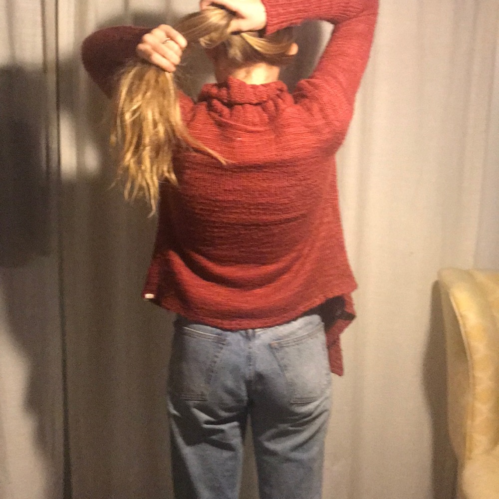 Element Sweater - Picture 2 of 3